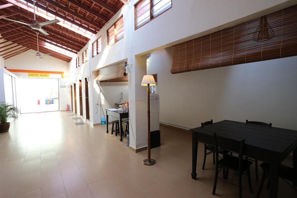 Tengkera Hotel Малакка Экстерьер фото